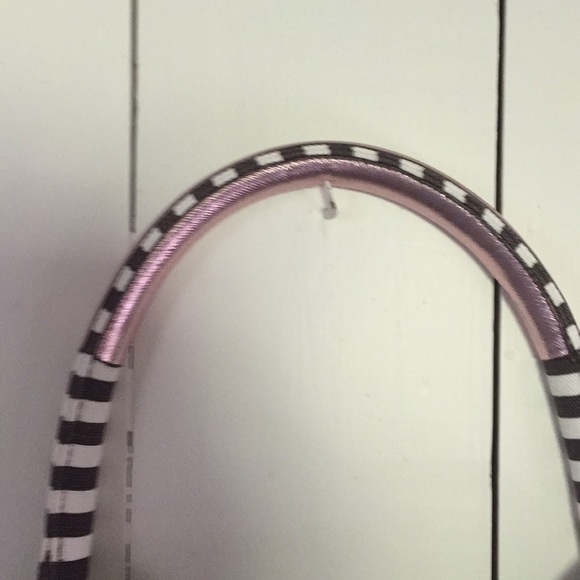 Henri Bendel Large Canvas Tote - Picture 3 of 8